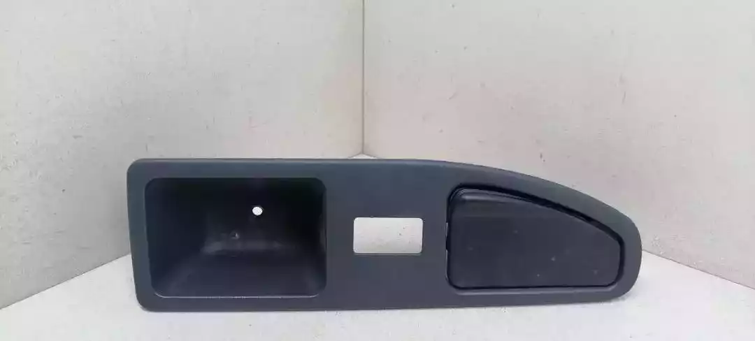 Пепельница к Renault Safrane 1999