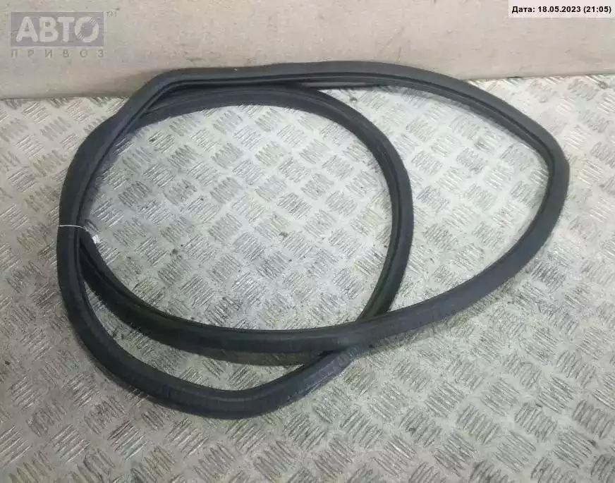 Уплотнитель к Volkswagen Polo 1999