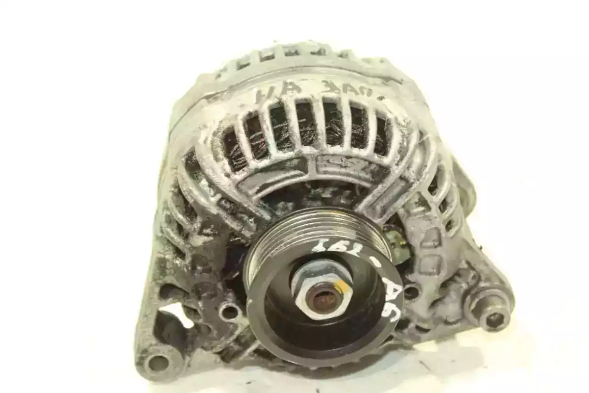 Генератор к Audi A6 1999