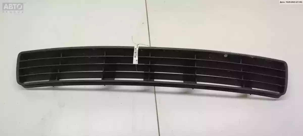 Решетка бампера к Audi A4 1997