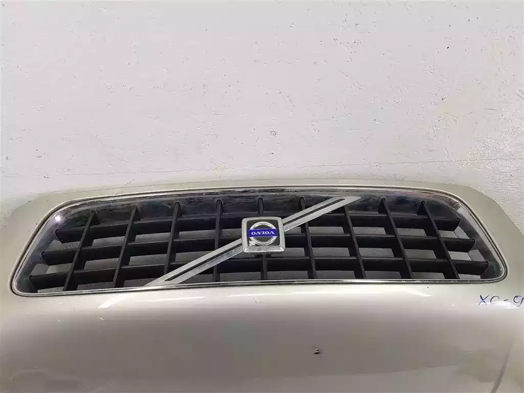 Решетка радиатора к Volvo XC90 2004