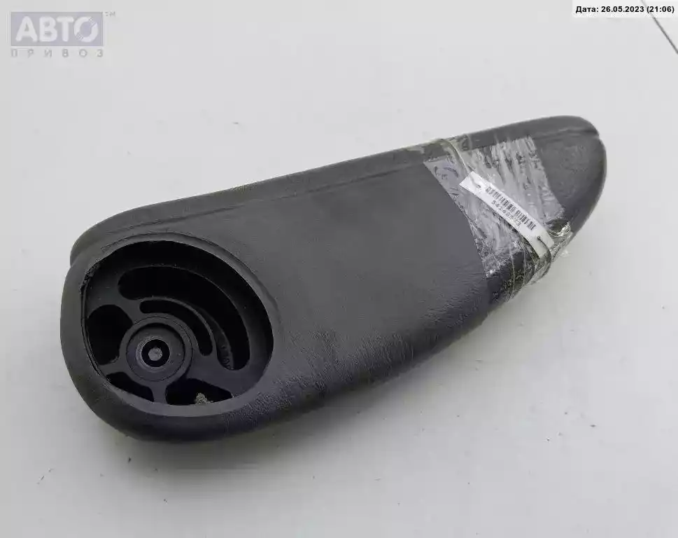 Подлокотник к Chrysler Voyager 2005