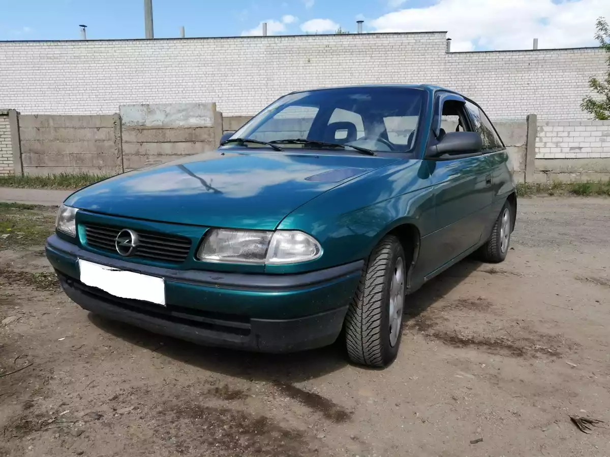 1992г. Opel Astra F 2.0л. купить с пробегом в г.Минск - 11459106