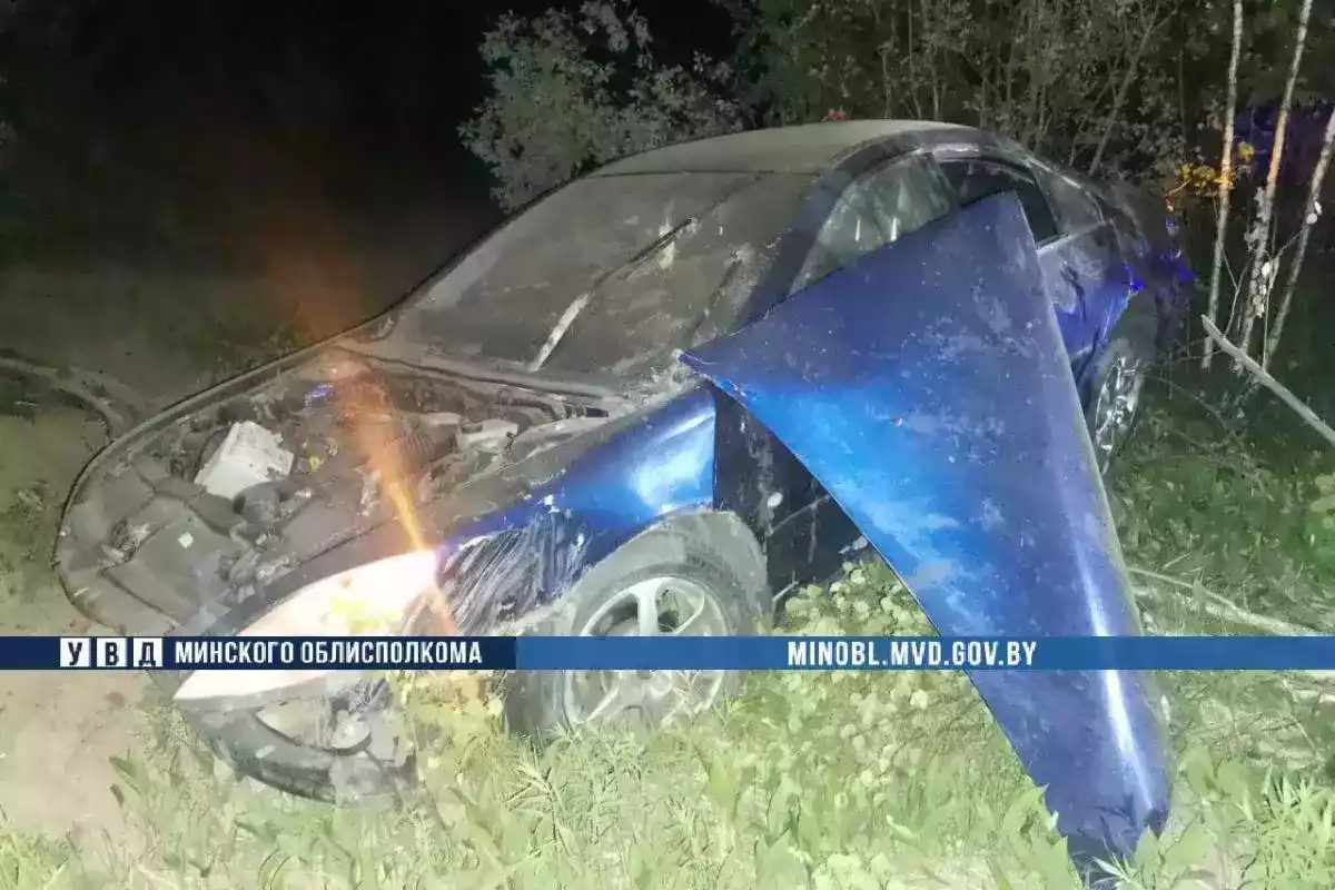 В Смолевичском районе опрокинулся Peugeot – непристегнутый водитель погиб