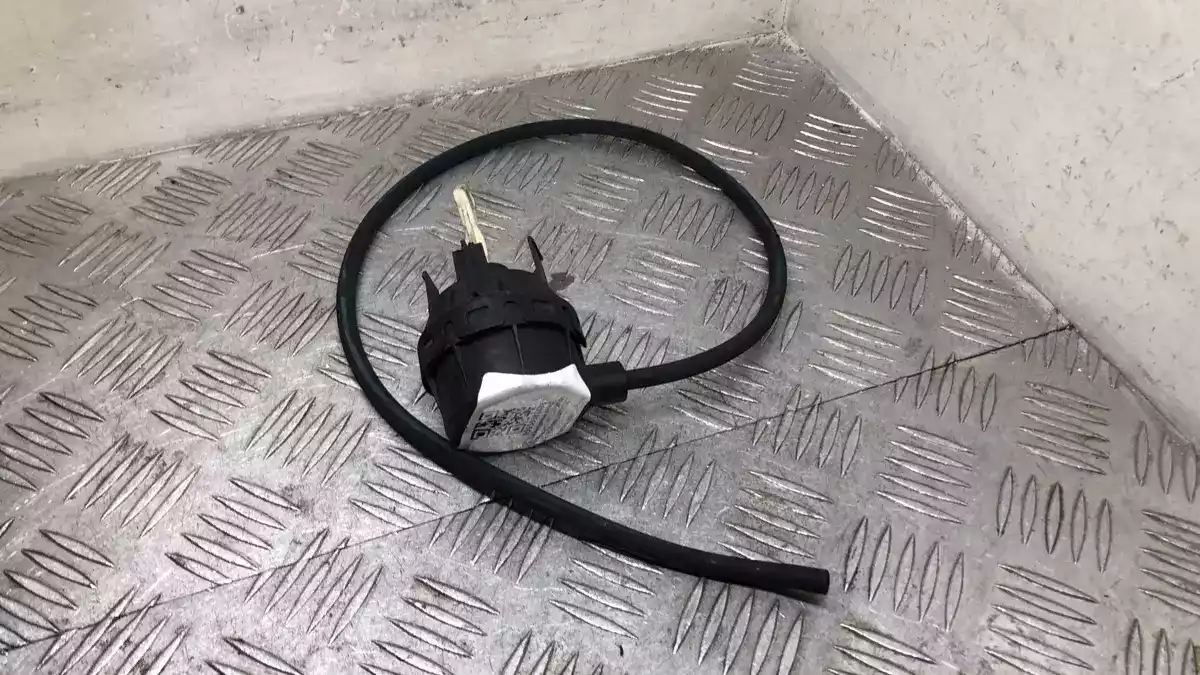 Вакуумный клапан к BMW 2009
