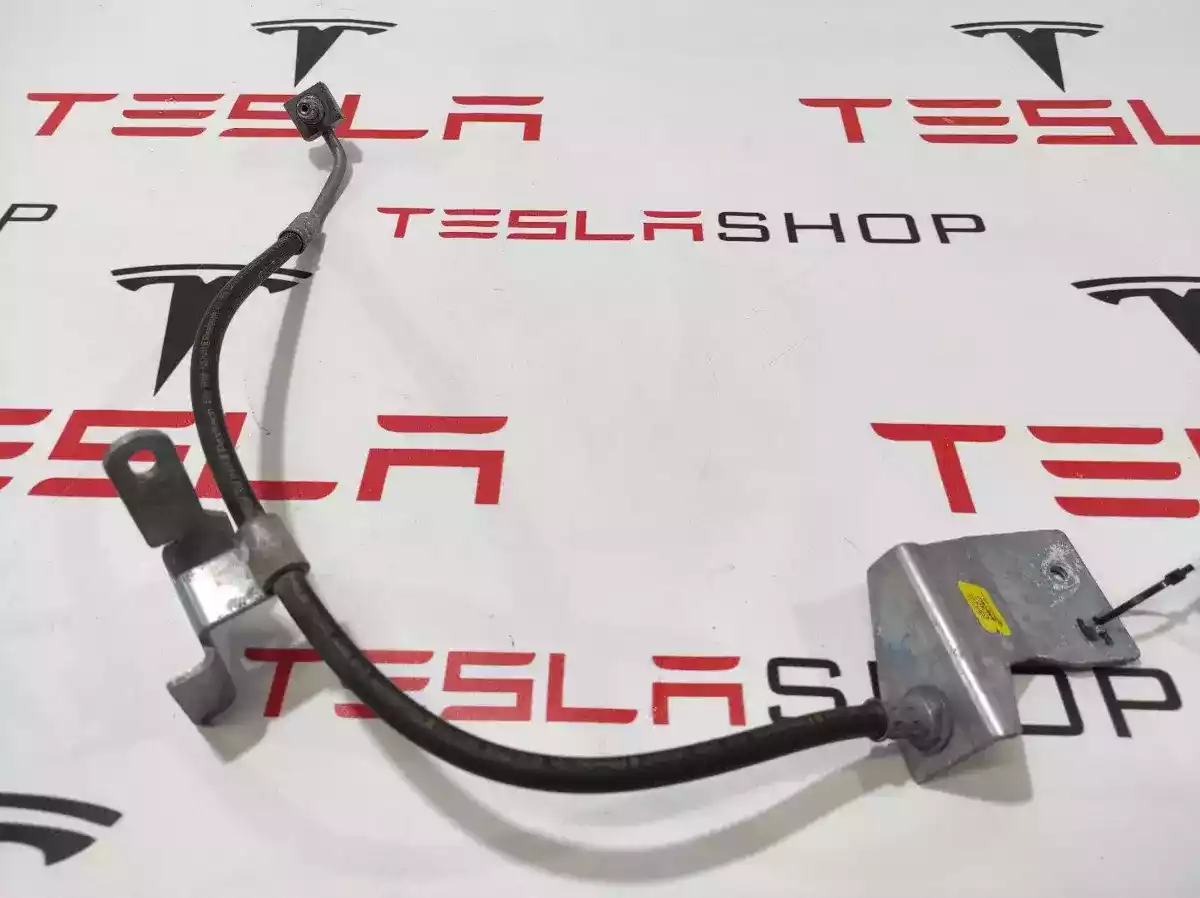Шланг тормозной к Tesla Model X 2022