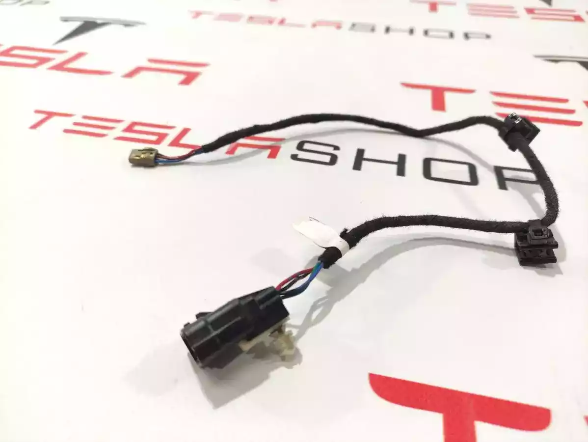 Проводка двери к Tesla Model S 2015