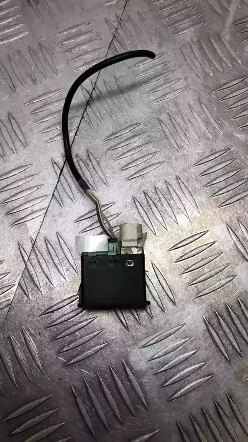 Разъем AUX / USB к BMW X5 2011