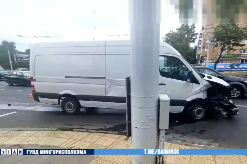 Поехал на красный и совершил ДТП – авария на Партизанском проспекте в Минске