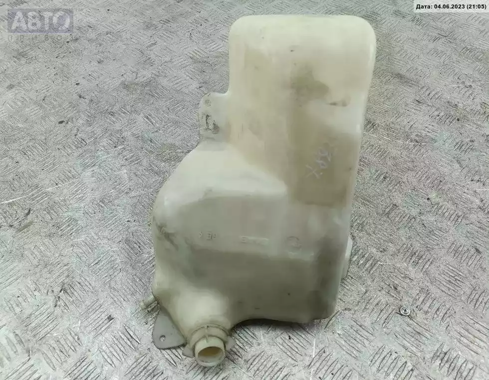 Бачок омывателя к Saab 9-3 1999