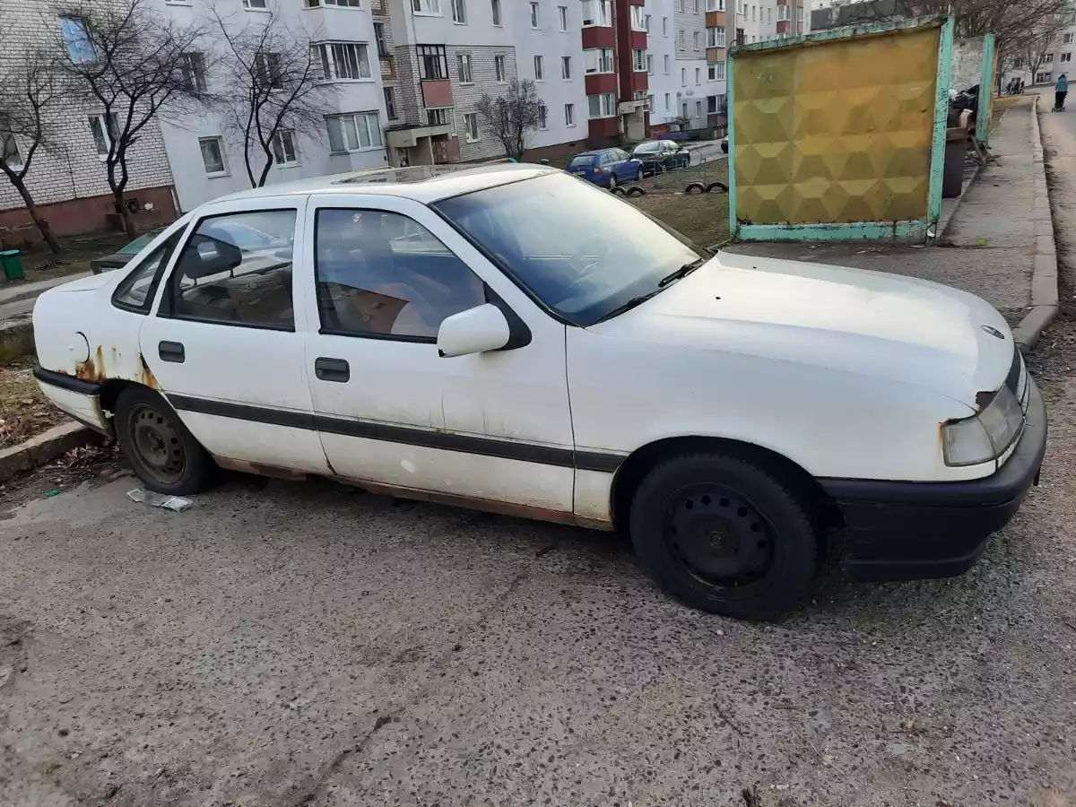 Opel Vectra A, 1989