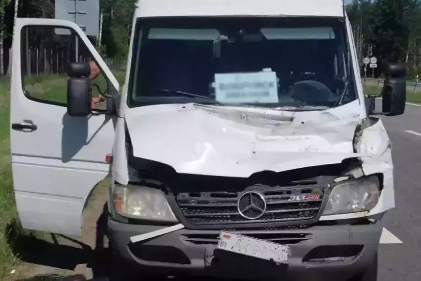 Авария с маршруткой в Беларуси: пострадала пассажирка