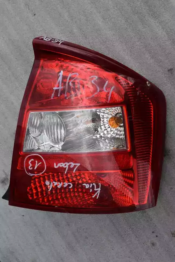 Фонарь задний правый к Kia Cerato 2007