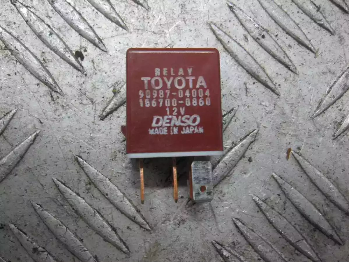 Реле (прочие) к Toyota Prius 2006