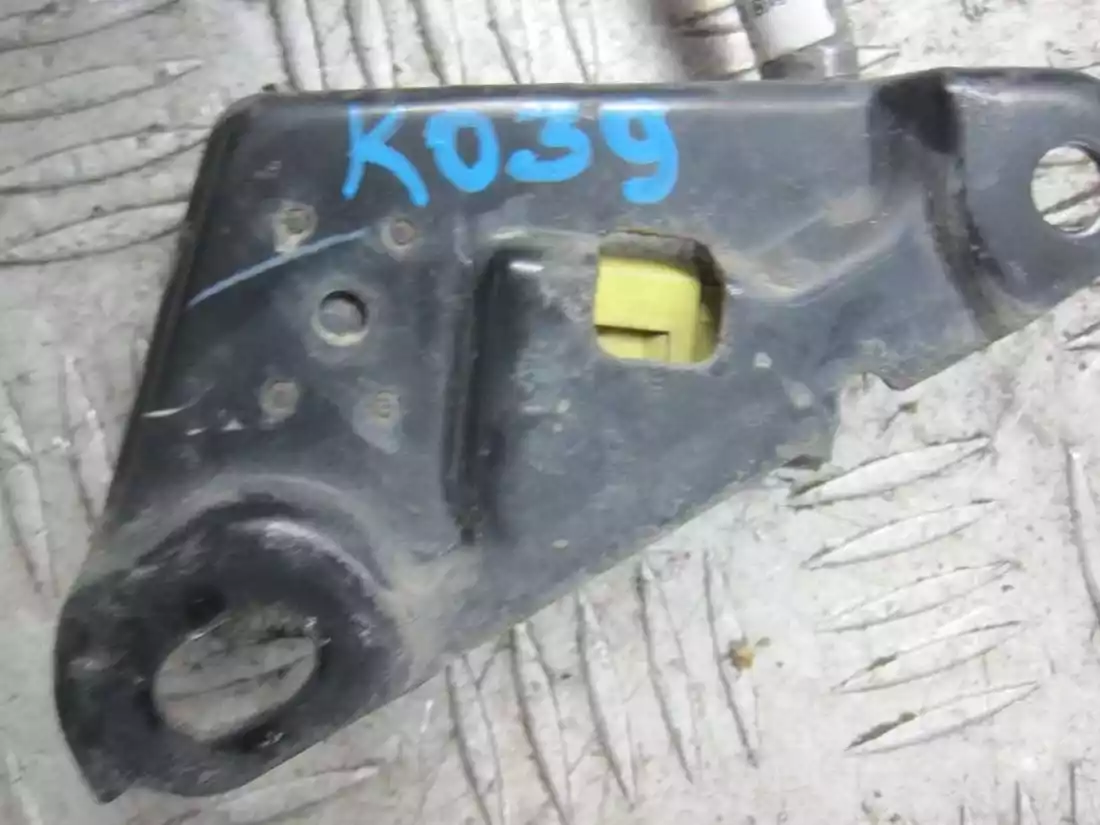 Датчик удара к Toyota Prius 2006