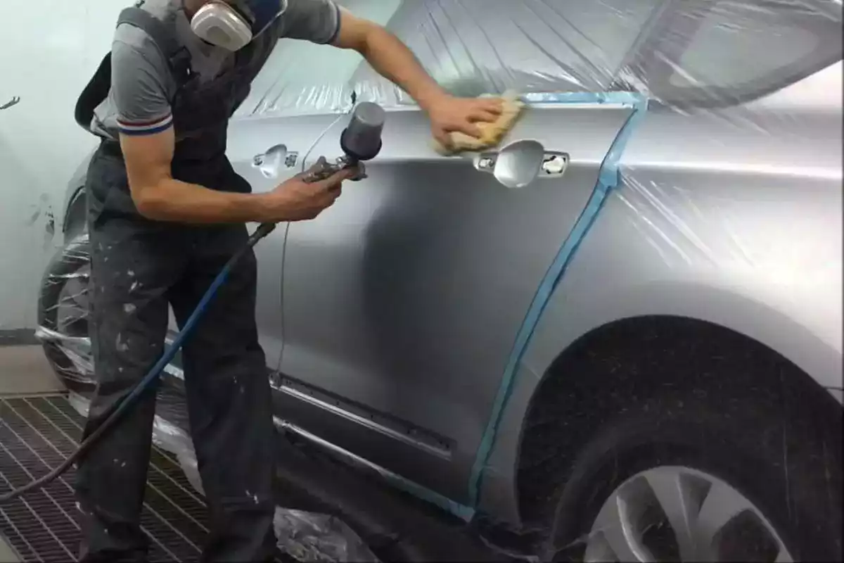 В Минске налоговая проверила СТО после жалобы клиента: покрасили авто, а чек не дали