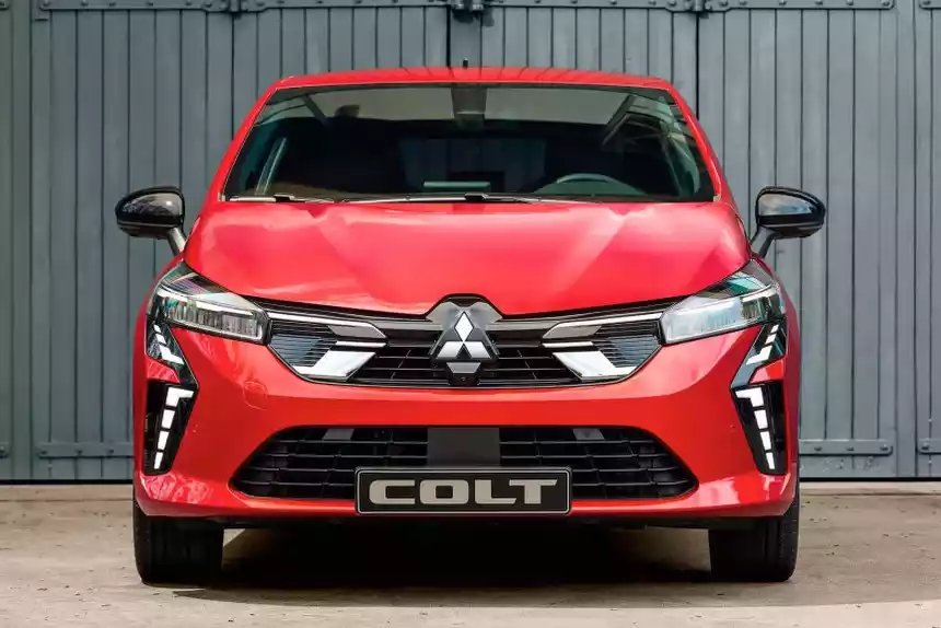 Новый Mitsubishi Colt дебютирует в Европе, являя собой перелицованный Renault Clio