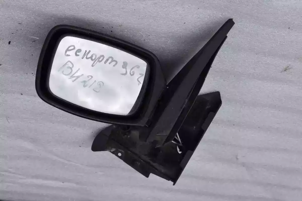 Зеркало наружное левое к Ford Escort 1996