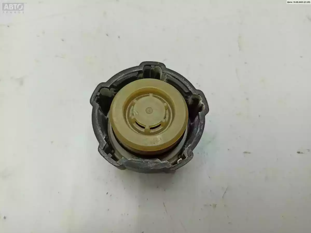 Крышки (разные) к Renault Megane 2002