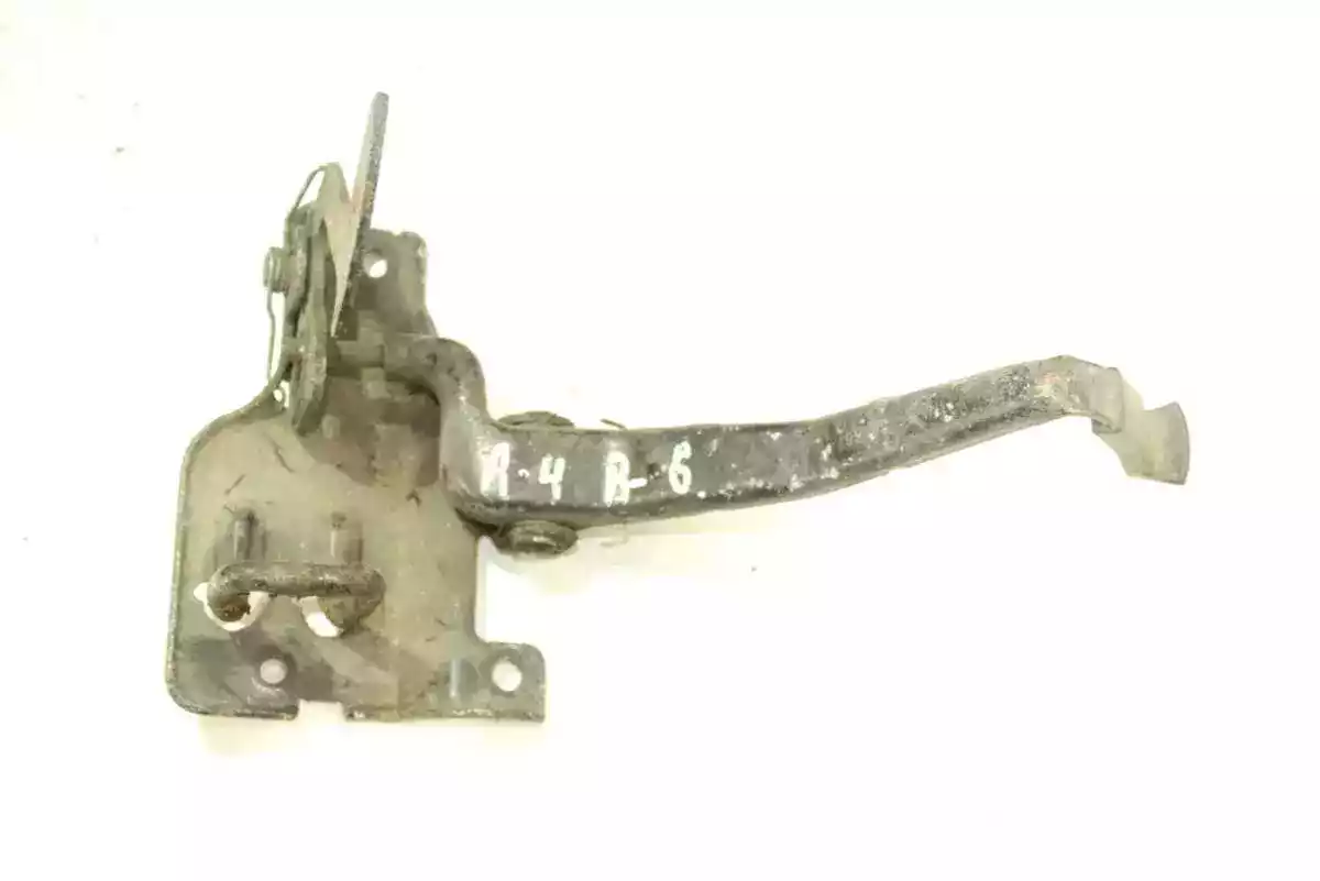 Крюк капота к Audi A4 2002