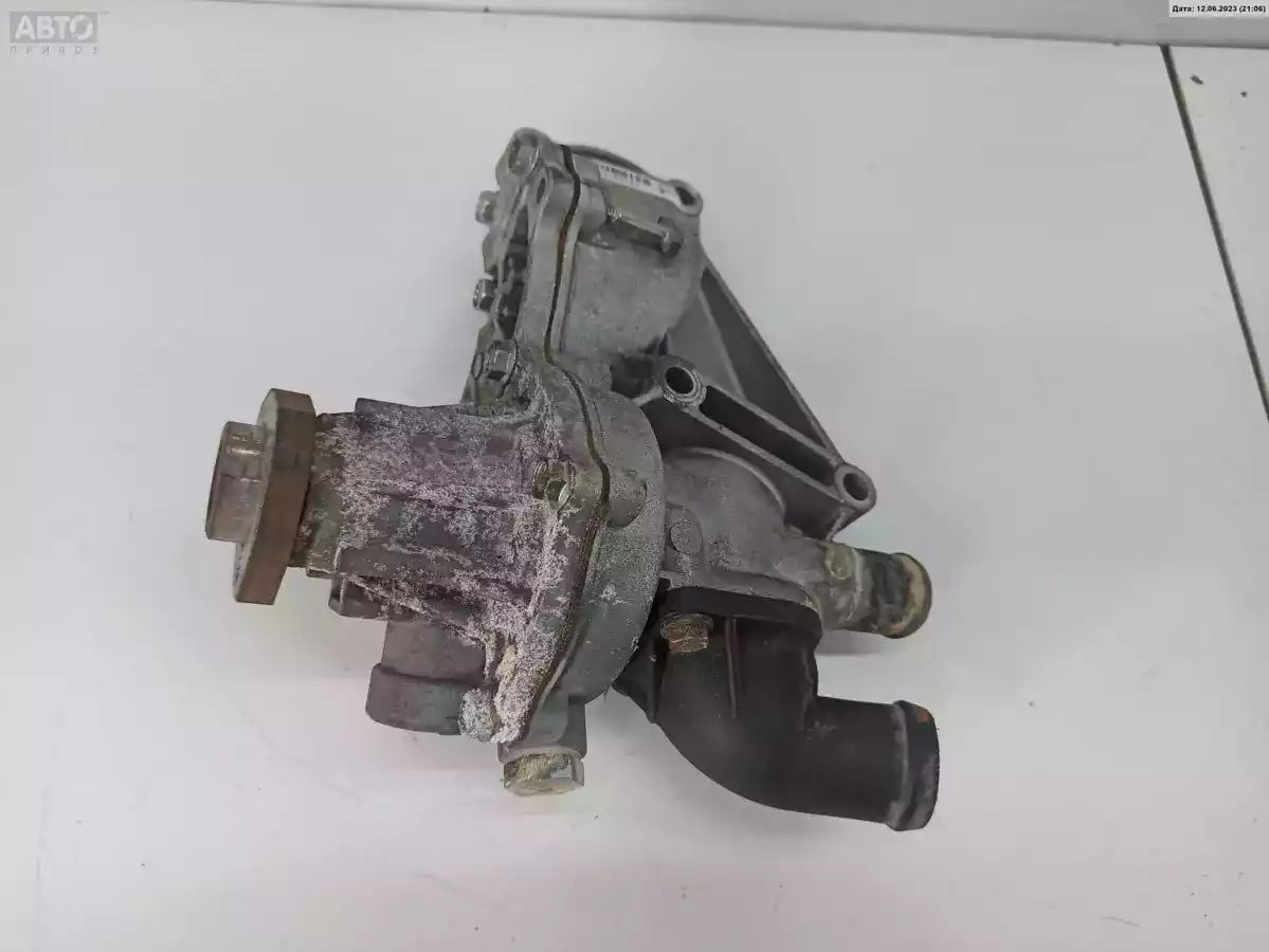 Помпа к Audi A4 1995