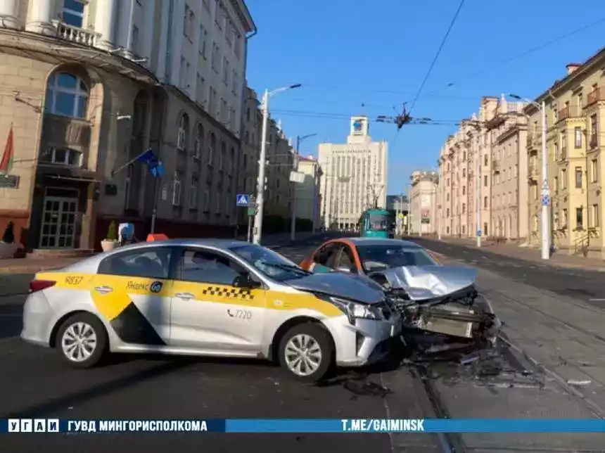 Не уступил дорогу автомобилю движущемуся по главной и совершил дтп