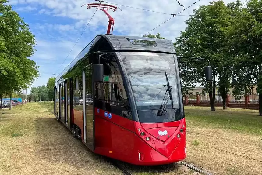 БКМ Холдинг» показал новый трамвай для Барнаула