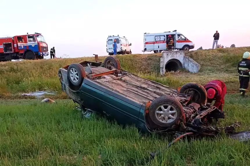 Volkswagen опрокинулся на дороге Р-123 под Могилевом – погибли мужчина и женщина