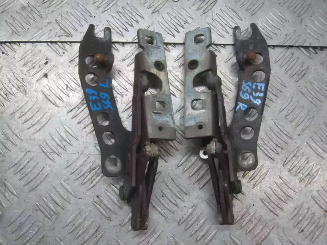 Петля капота к BMW 5 1998