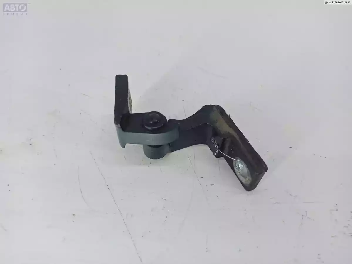 Петля двери к Audi A3 2004