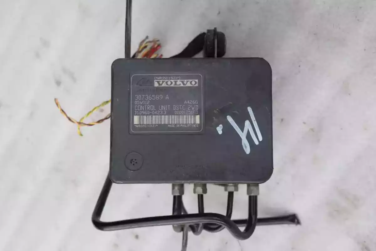 Блок ABS к Volvo S40 2005
