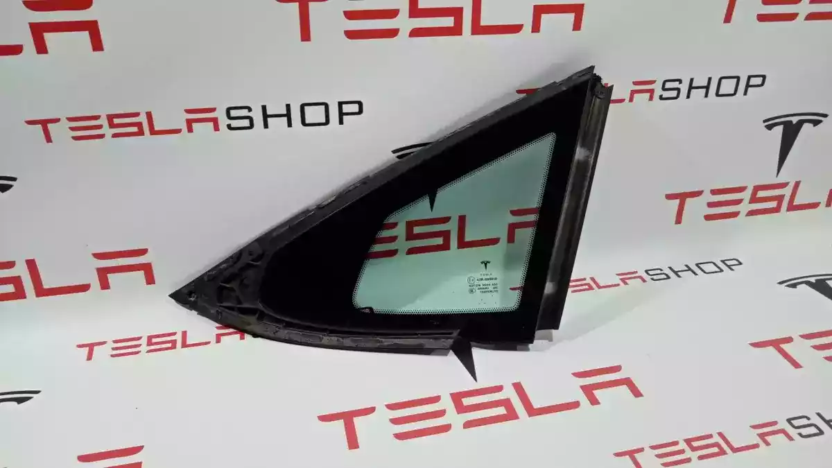 Стекло заднее к Tesla Model S 2014