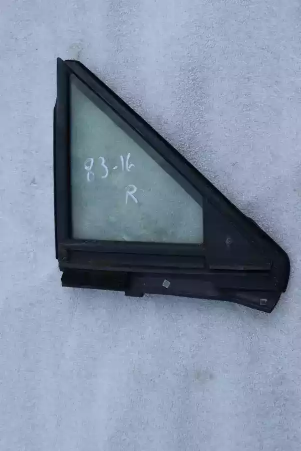 Стекло двери передней правой к Toyota RAV 4 2020
