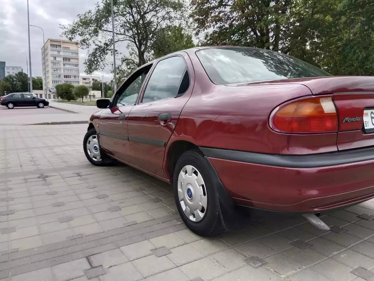 Ford Mondeo I, 1993