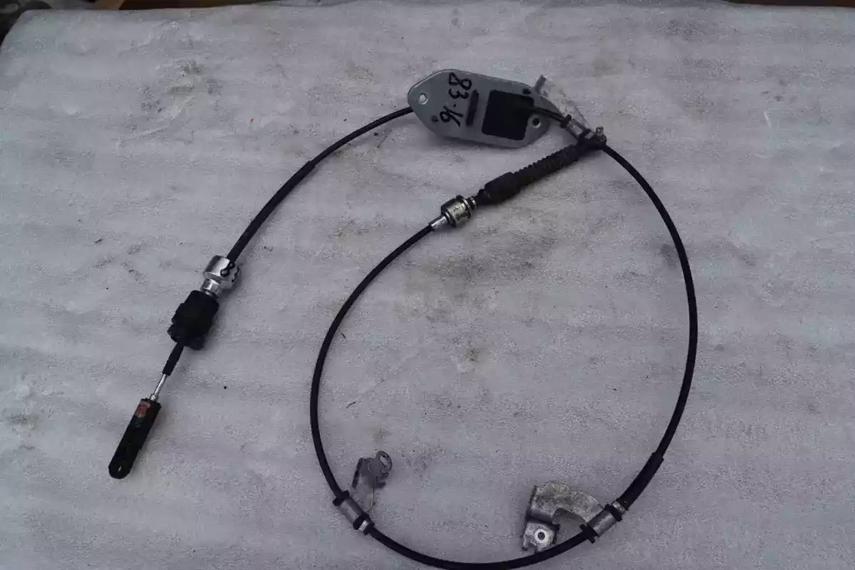 Трос кулисы КПП к Toyota RAV 4 2020