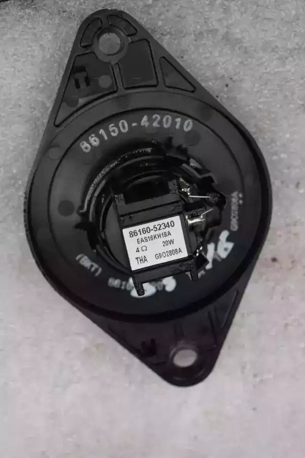 Динамик к Toyota RAV 4 2020