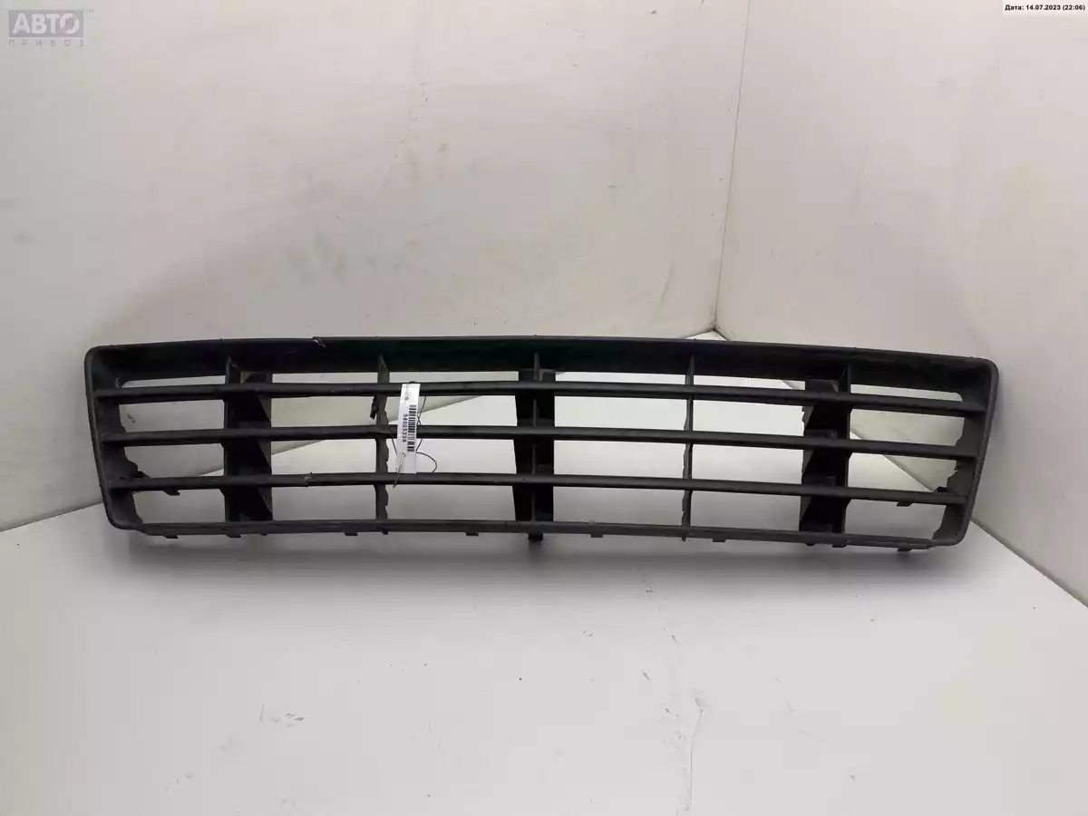 Решетка бампера к Audi A6 1998
