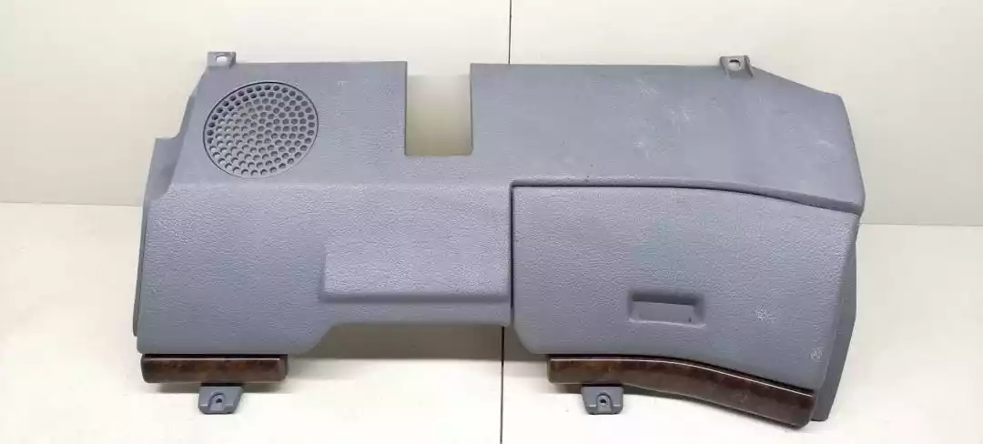 Пластик к Renault Safrane 1999