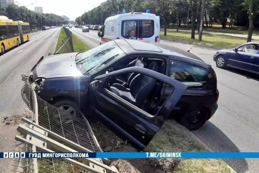 Водитель с 3,2 промилле устроил аварию на улице Плеханова
