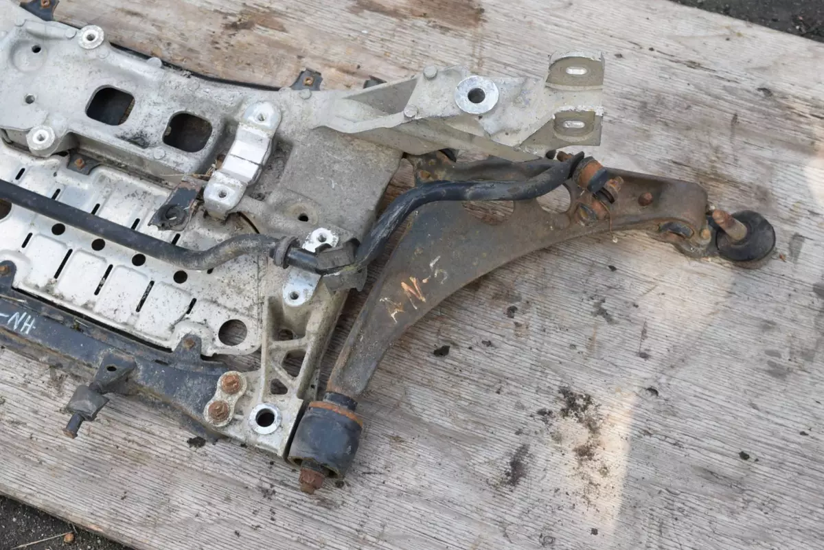 Рычаг передний правый к Mazda Xedos 9 1994