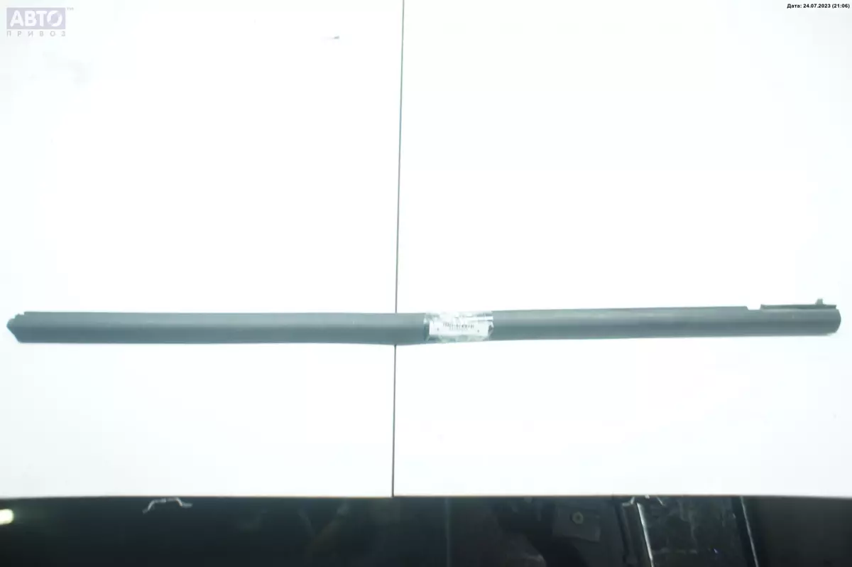 Молдинг (накладка) к Ford C-MAX 2004