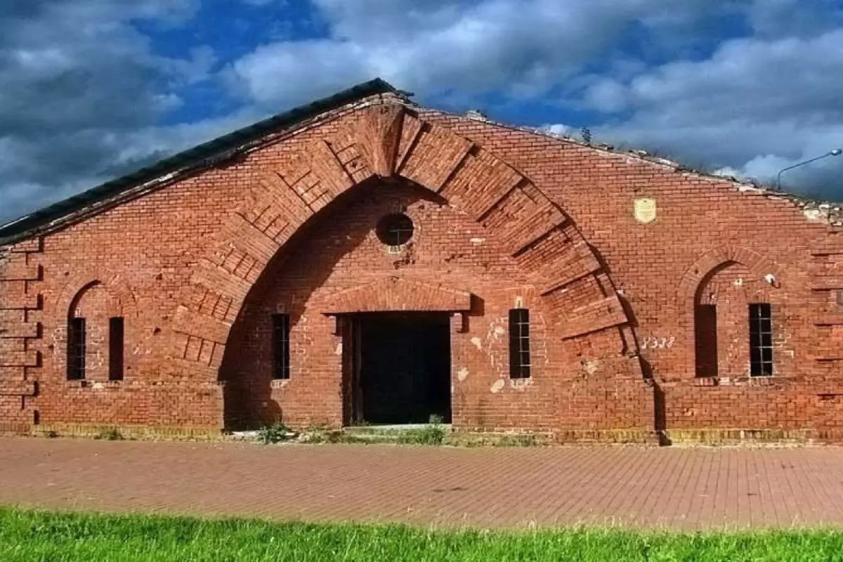 Немногие здания Бобруйской крепости сохранились до нашего времени