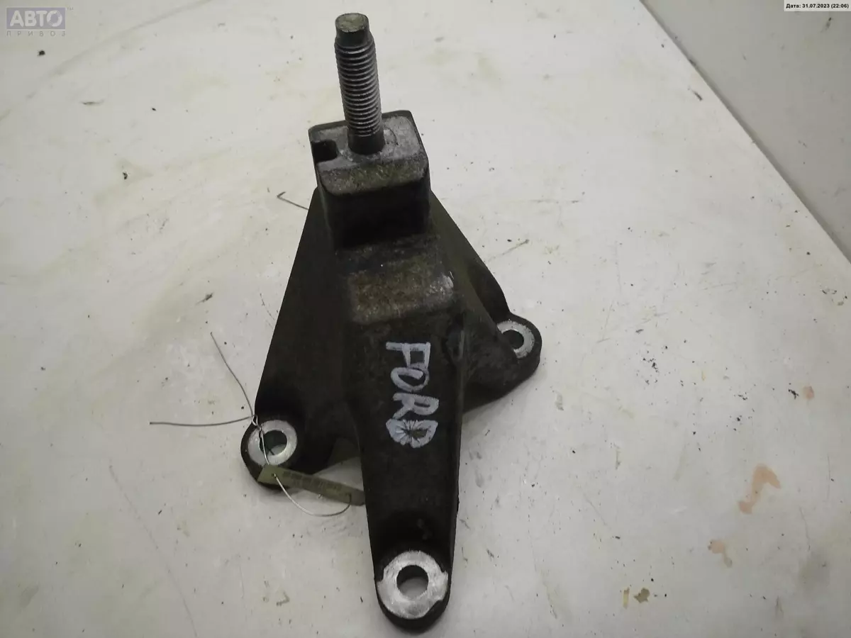 Кронштейн КПП к Ford Focus 2004