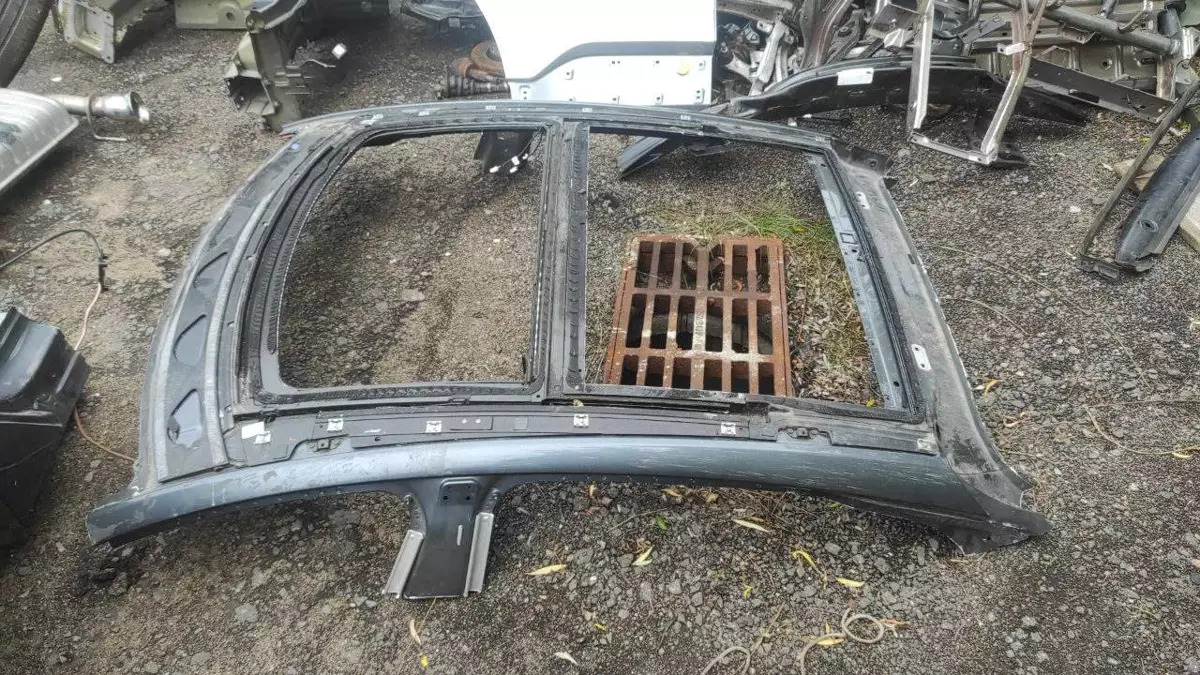Крыша к Tesla Model S 2016