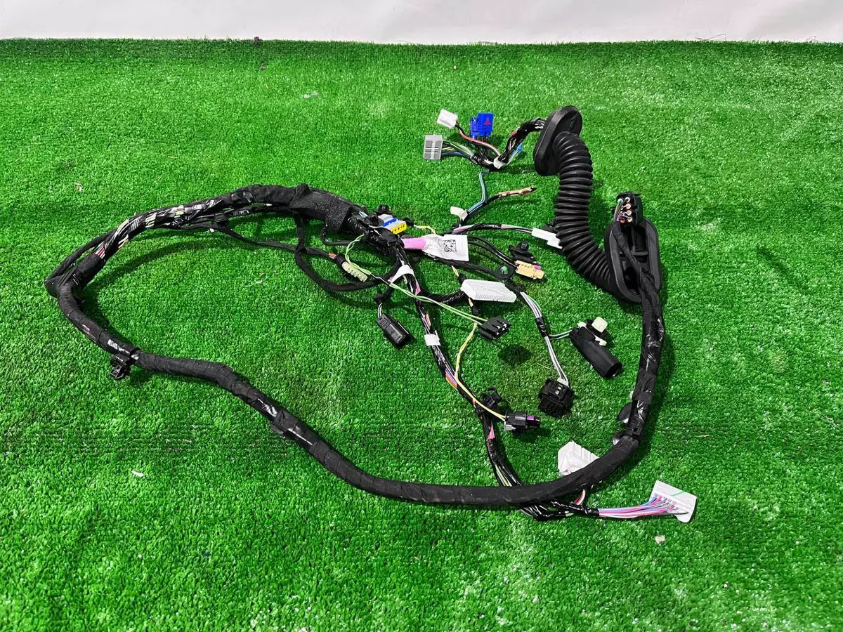 Проводка двери к Tesla Model X 2018