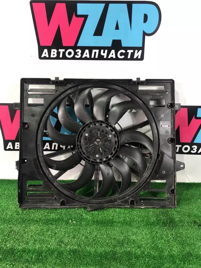 Вентилятор радиатора к Aston Martin V8 Vantage 2017
