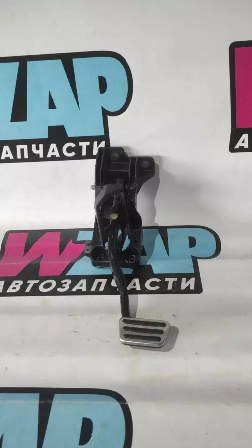 Педаль тормоза к Ford Mustang 2019