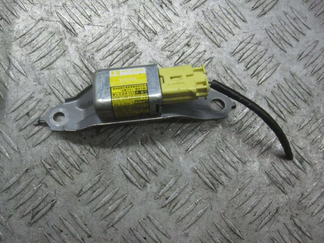 Датчик удара к Toyota Prius 2006