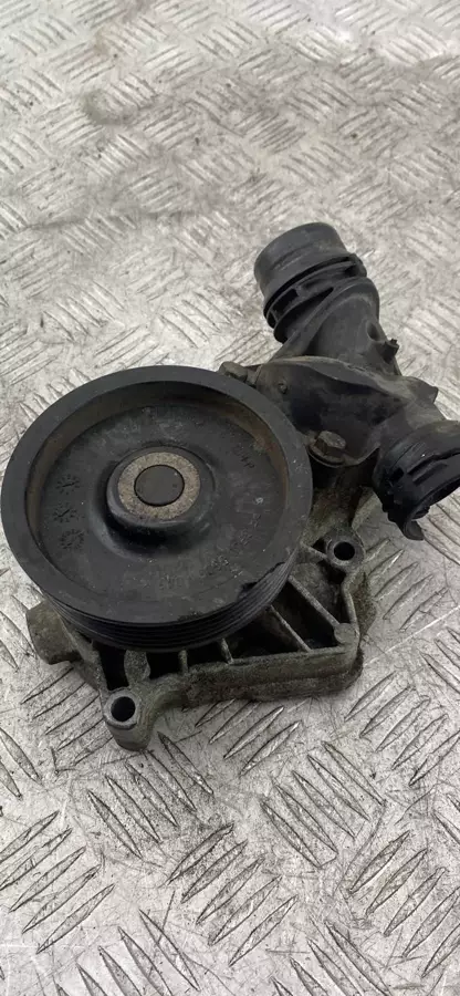 Помпа к BMW X5 2009
