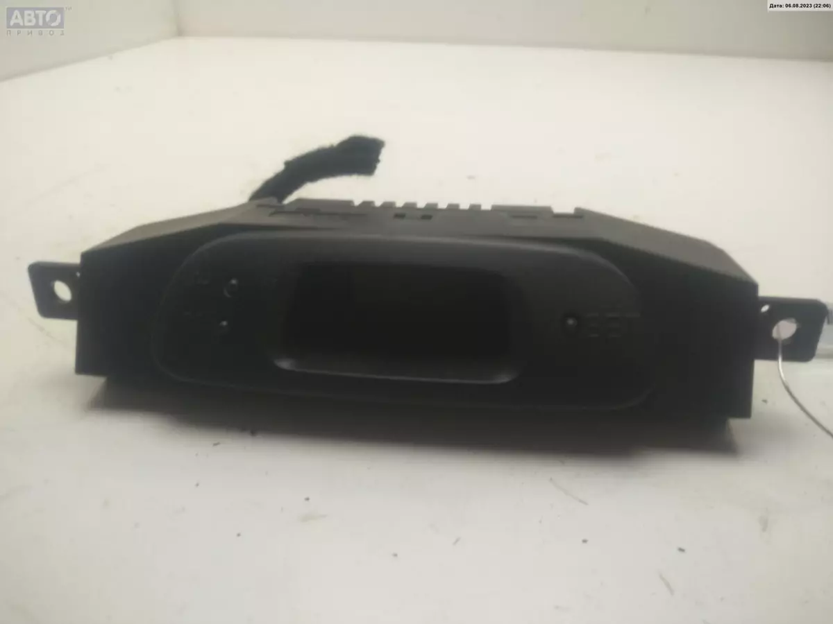 Часы к Mitsubishi Carisma 1998